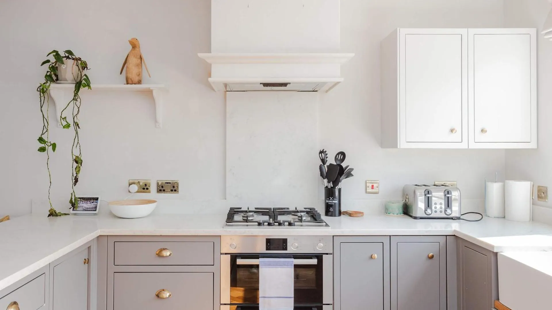 Apartment Newly Refurbished 4 Bedroom House In East London